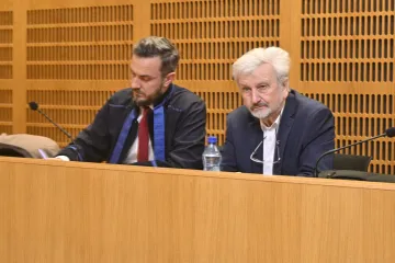 Žalobkyně znovu žádá pro Cimického vězení a zákaz činnosti