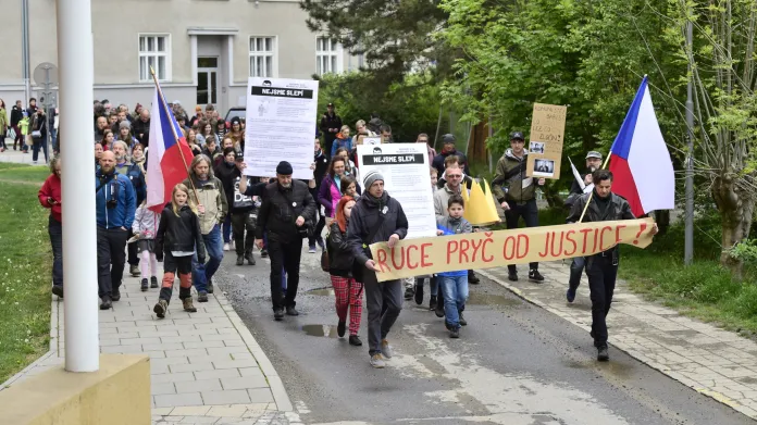 Centrem Olomouce prošel pochod za nezávislou justici