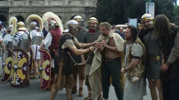 Skupina historického šermu Marcomania jako římští bojovníci