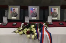Tři vojáci, padlí v Afghánistánu, obdrželi in memoriam ocenění od velvyslance USA
