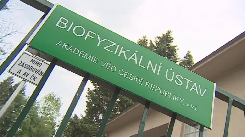 Do problémů se kvůli dohodám firem dostal i Biofyzikální ústav AV