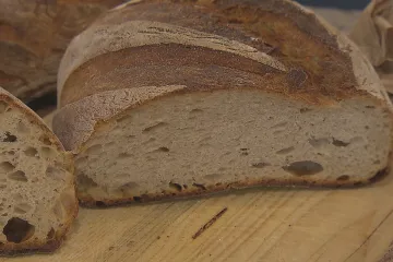 Lidé stále více kupují nejlevnější druhy pečiva