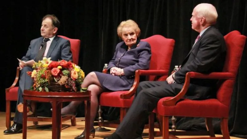 McCain je znepokojen Zemanovými výroky