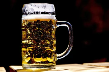Klesá spotřeba klasického piva, lidé často sahají po „nealku“