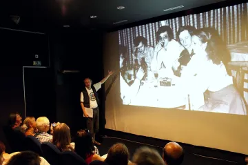 Nedožité padesátiny režiséra Hviždě připomněly jeho amatérské snímky