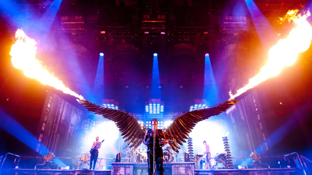 Rammstein při koncertě v Madison Square Garden