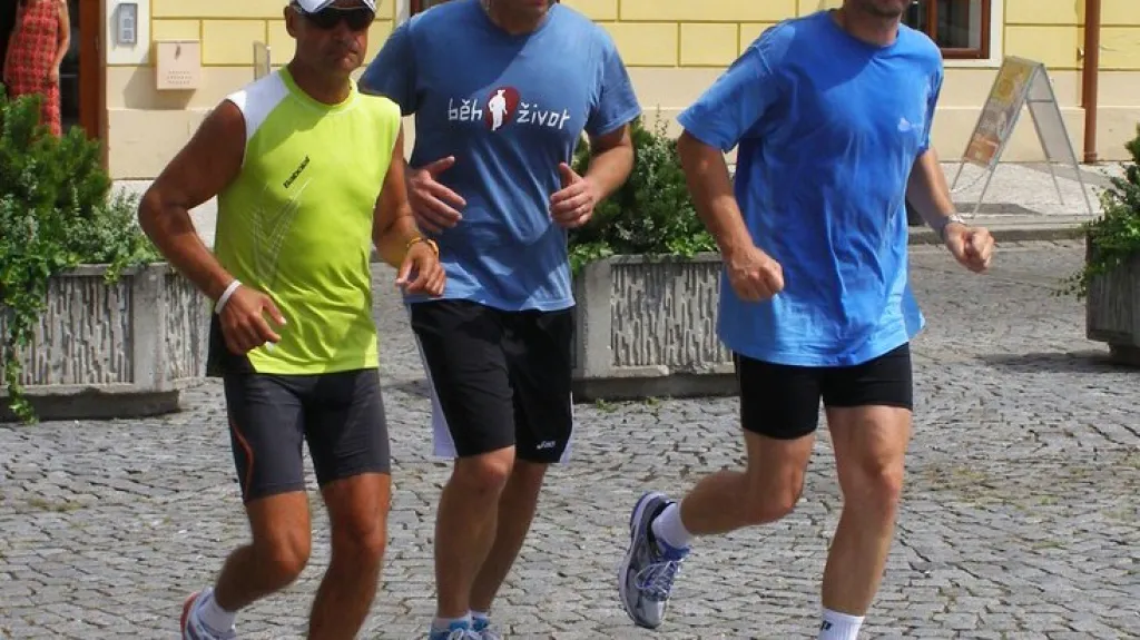 Mirek Kalina (vlevo) při loňském doběhu do Loun