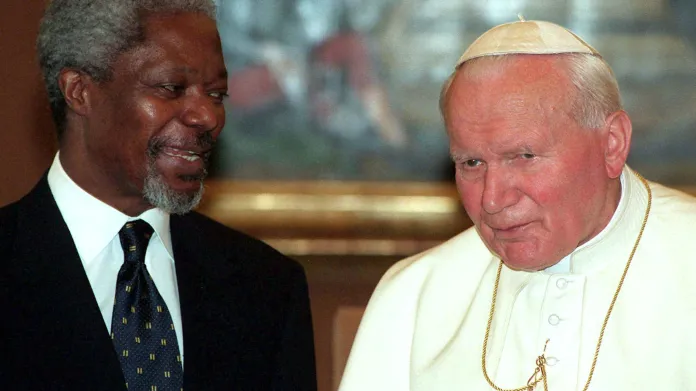 Kofi Annan s papežem Janem Pavlem II. (duben 1997)