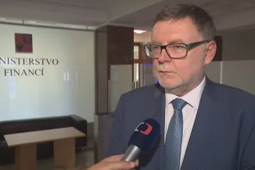 Vláda chystá zastropování cen energií i pro velké firmy. Náklady budou až 50 miliard, řekl Stanjura