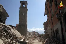 Obětí zemětřesení v Itálii už je téměř 280, premiér vyhlásil na sobotu státní smutek