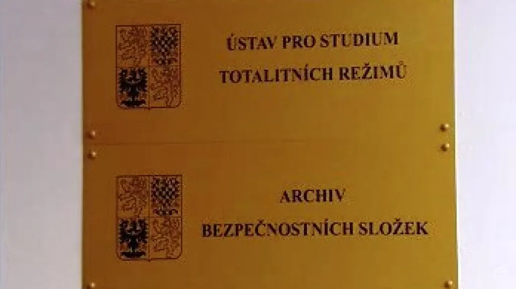Ústav pro studium totalitních režimů