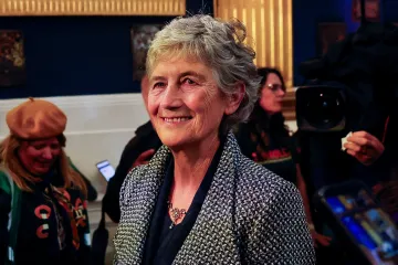 „Budu hlasem míru.“ Prezidentkou Irska byla zvolena Connollyová