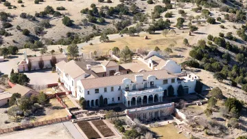 Ranč Zorro, který patřil sexuálnímu delikventovi Jeffreymu Epsteinovi