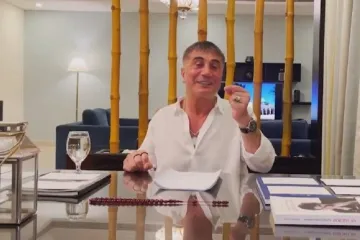 Mafiánský boss ve videích obviňuje turecké vládní politiky z vazeb na podsvětí. Je to spiknutí, tvrdí Erdogan