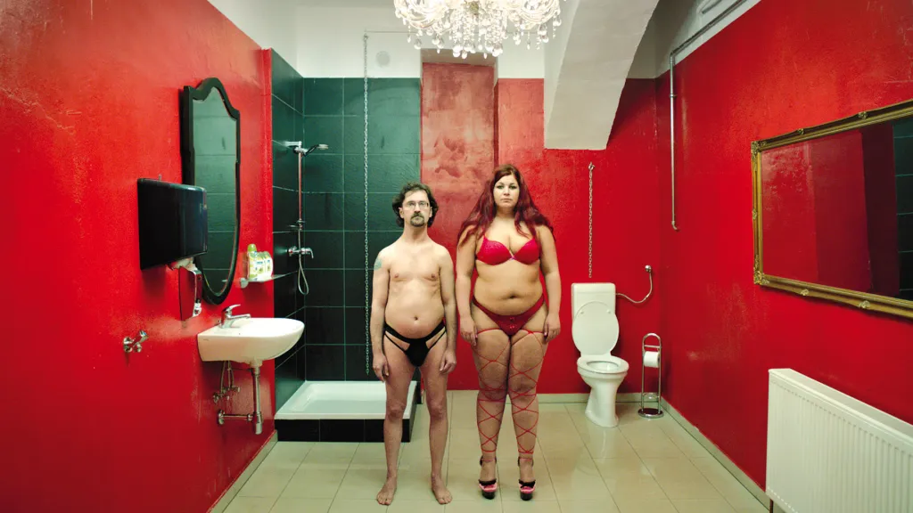 Ve sklepě (2014, režie: Ulrich Seidl)