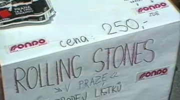 Prodej lístků na koncert Rolling Stones v Praze roku 1990