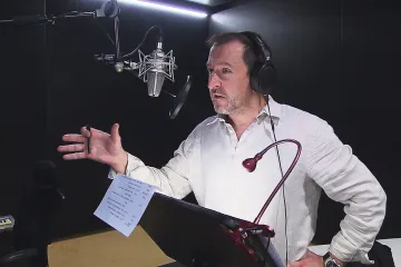 Martin Hofmann dabuje sám sebe v polské rodinné fantasy