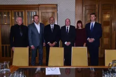 ANO podepsalo v Prostějově koaliční smlouvu s ODS a hnutím PéVéčko. Primátorem by měl zůstat Jura 