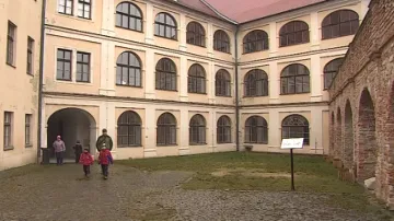 Nádvoří hradu Veveří