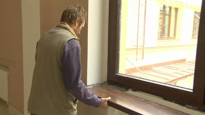 Část lázní se stále opravuje