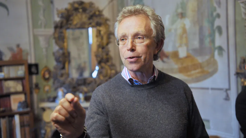 John Mucha – vnuk Alfonse Muchy