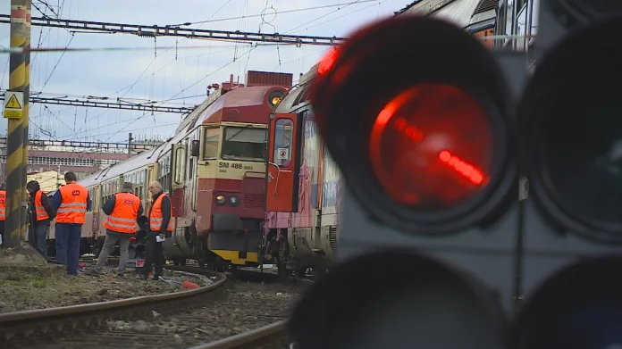 UDÁLOSTI: V Brně se srazily dva vlaky