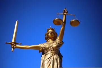 Soud potvrdil miliardy od státu pro podnikatele v kauze Diag Human, píše Odkryto