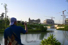 Indonésie se chystá na otevření nového hlavního města. Hrozí ale zdržení