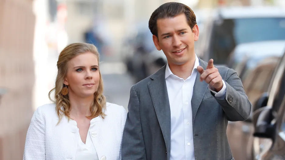 Sebastian Kurz s přítelkyní během voleb