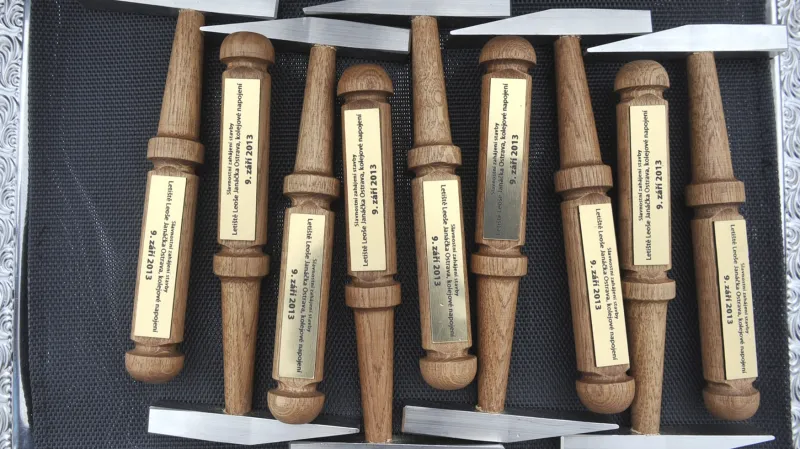 Kladívka na slavnostní poklep