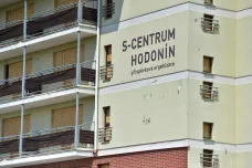 Hodonín chce zachovat domov pro seniory. Jedná s krajem o získání tornádem poničeného S-centra. 