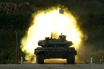 Uhlíkové emise armád a válek jsou enormní. A nikdo je zatím aktivně neřeší