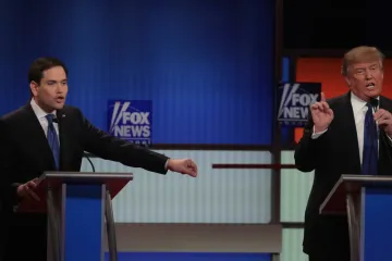 Clintonové posílal šeky na kampaň, pustili se do Trumpa jeho republikánští soupeři