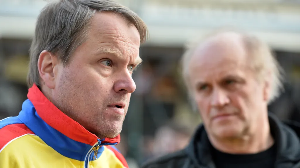 Martin Bursík a Michael Kocáb na demonstraci za Tibet