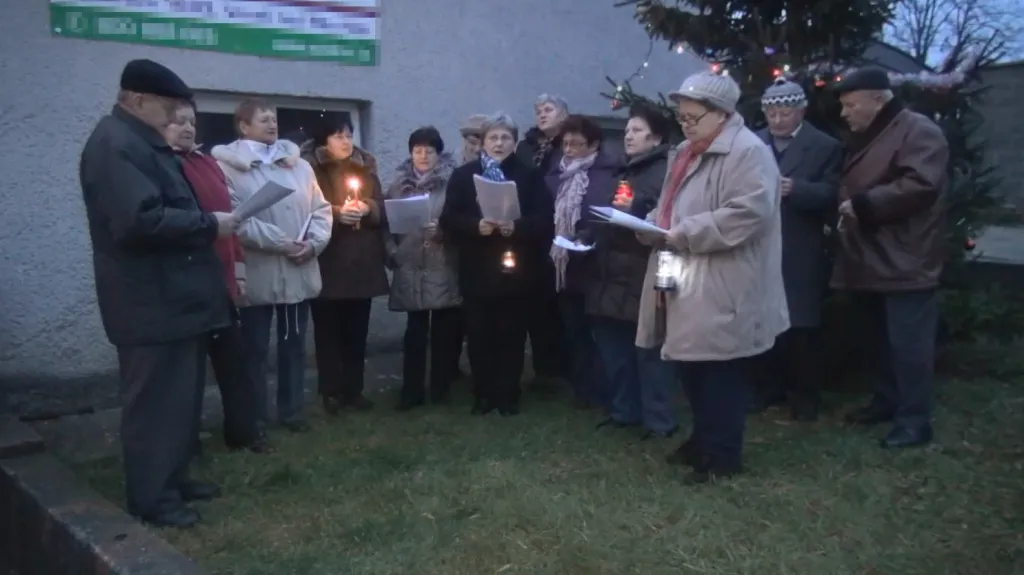 Zpívání u stromku ve Svatobořicích