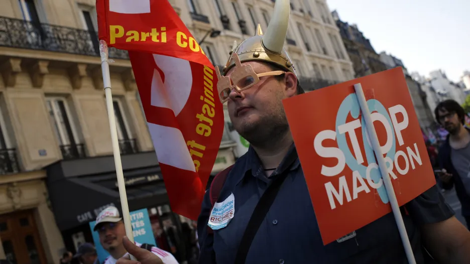 Protest proti politice Emanuela Macrona