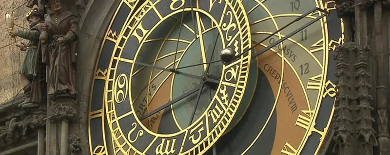 Pražanům měří čas staroměstský orloj — ČT24 — Česká televize