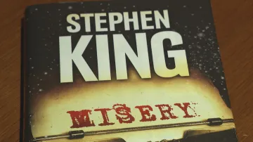 Kniha Misery od spisovatele Stephena Kinga