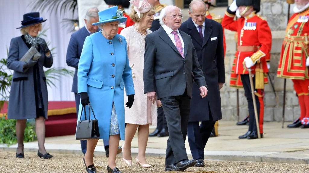 Michael Higgins s královnou Alžbětou II.
