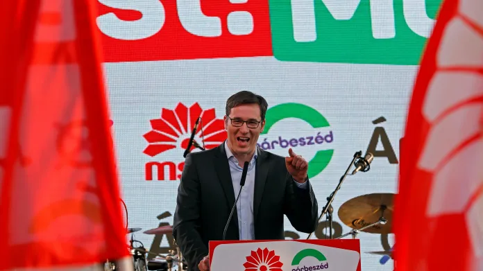 Předvolební mítink socialistické strany MSZP