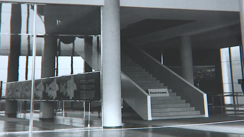 Dům umění ve Zlíně později zohyzdily socialistické přístavby