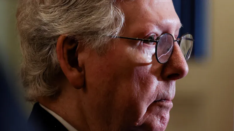 Republikán Mitch McConnell