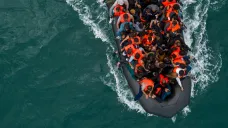 Migranti v Lamanšském průlivu