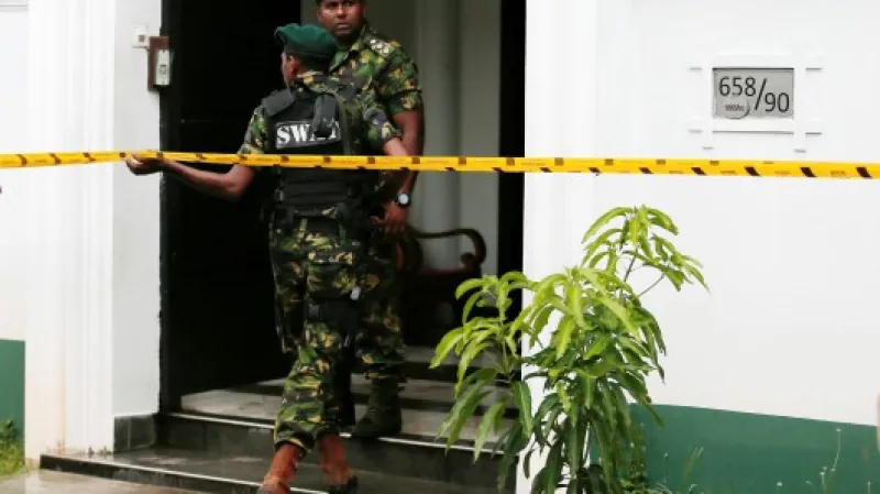 Razie srílanské zásahové jednotky Zdroj: REUTERS/Dinuka Liyanawatte