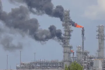 Zdražování energií i růst zisků globálních firem vyvolávají protiakci. Šéf OSN navrhl zvláštní daň