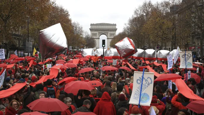 Demonstrace ekologických aktivistů v Paříži