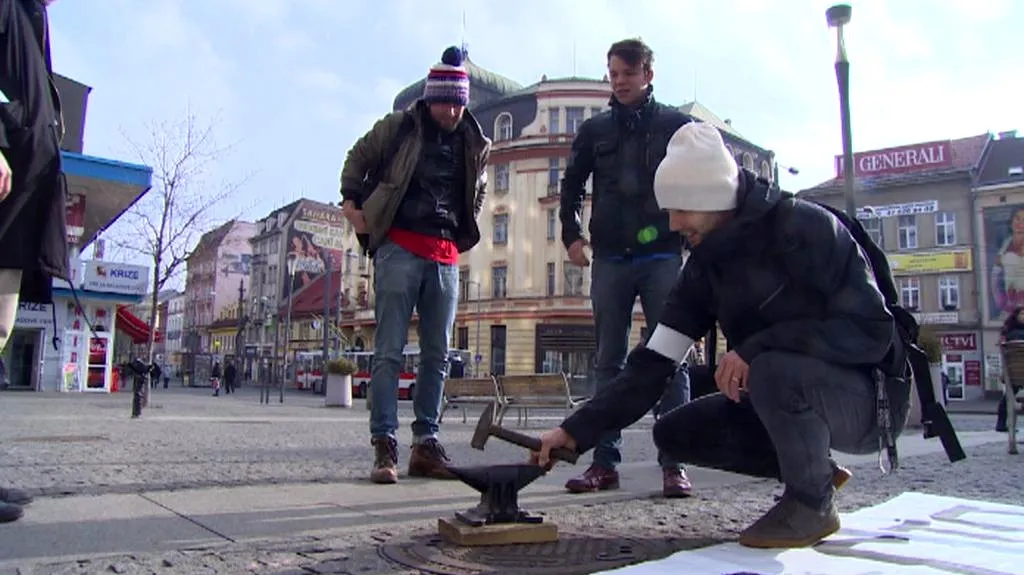 Ústečáci bijí za zachování divadla