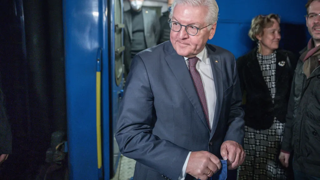 Německý prezident Steinmeier po příjezdu do Kyjeva