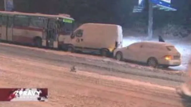 Pražská hromadná doprava zažila kolaps