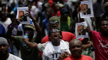 Do ulic haitského hlavního města vyšly tisíce demonstrantů